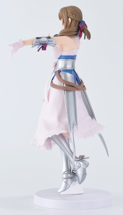 PM 手办 	普通攻击是全体攻击而且能二次攻击的妈妈你喜欢吗？ 大好真真子