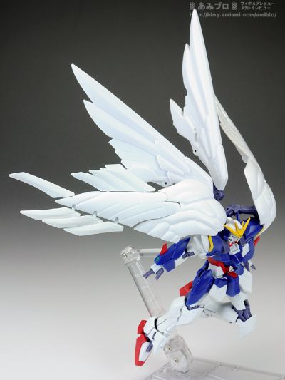 ROBOT魂 新机动戦记高达W: ENDLESS WALTZ ウイング高达ゼロカスタム