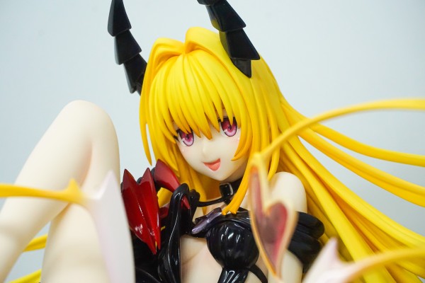 出包王女DARKNESS 金色暗影