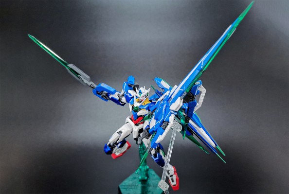 RG 机动战士高达00V  量子型00高达 全刃式