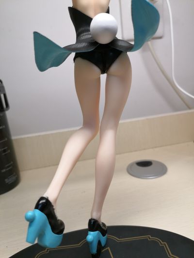 花一个小时把袜子撕了