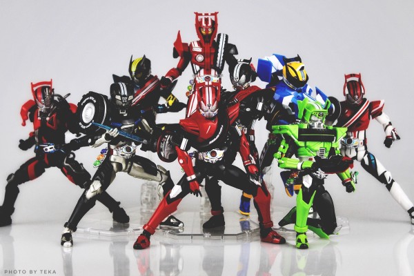 S.H.Figuarts 假面骑士驰骑 假面骑士驰骑 飙速型 -20假面骑士踢/平成二十骑士纪念版