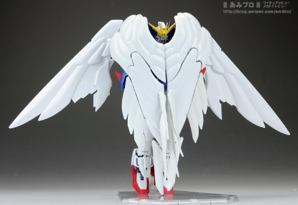 ROBOT魂 新机动戦记高达W: ENDLESS WALTZ ウイング高达ゼロカスタム