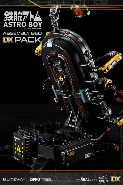 BW-NS-50203 铁臂阿童木 装配台 DX版 (透明版阿童木 ＆ 装配台)