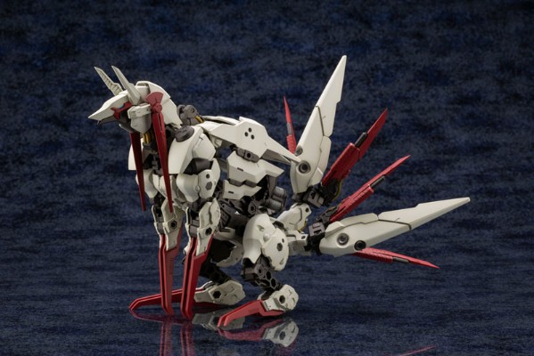 六角机牙 WEIRD TAILS