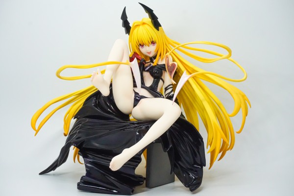 出包王女DARKNESS 金色暗影