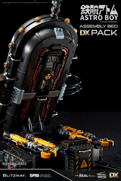 BW-NS-50203 铁臂阿童木 装配台 DX版 (透明版阿童木 ＆ 装配台)