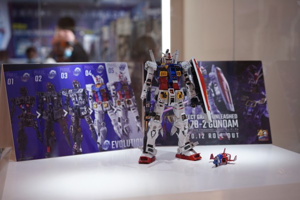 PG UNLEASHED 1/60  RX-78-2 高达