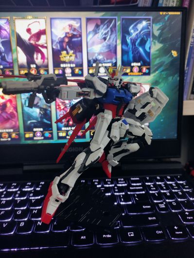 RG#03 翔翼型强袭高达