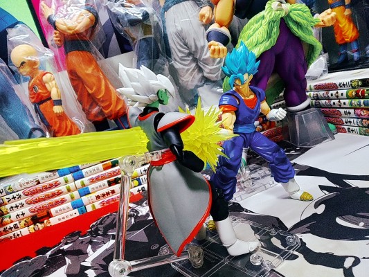 S.H.Figuarts 龙珠超 贝吉特 超级赛亚人之神 Super