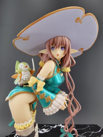 光明之响 琳娜・梅菲尔德