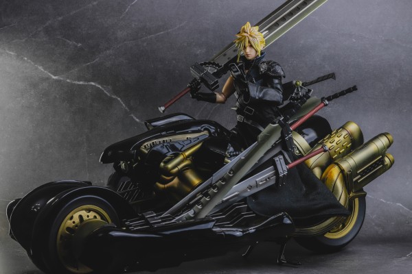 PlayArts改 最终幻想VII 重制版 克劳德・史特莱夫 Version 2