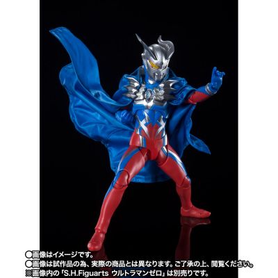 S.H.Figuarts  赛罗披风