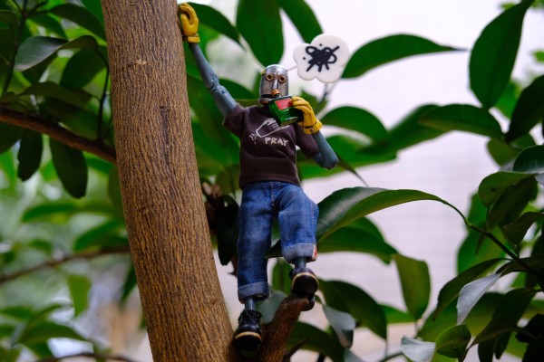 PES020 铁头托尼-亡命加油站系列1/12可动人偶