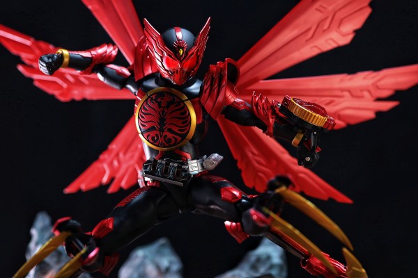 S.H.Figuarts(真骨雕制法)  假面骑士欧兹 假面骑士欧兹 鹰雀鹫联组