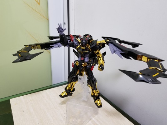 RG 机动战士高达SEED ASTRAY 异端高达金色机天
