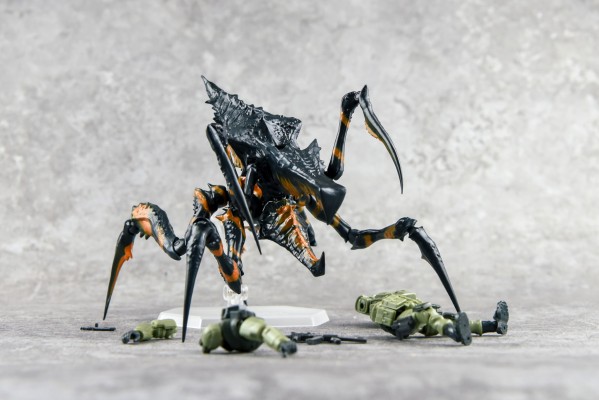 figma#SP-124 星船伞兵 战斗虫