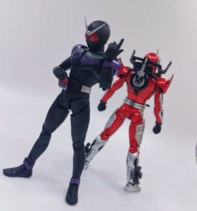 S.H.Figuarts(真骨雕制法)  假面骑士王牌