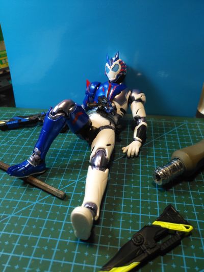 S.H.Figuarts 假面骑士：零一 假面骑士巴尔坎 射击之狼