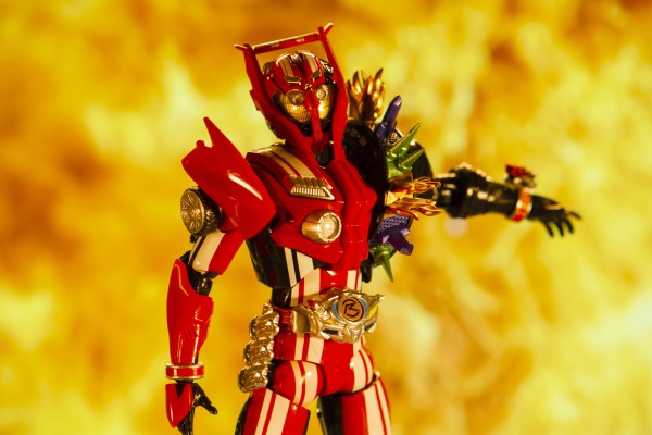 S.H.Figuarts 假面骑士驰骑 假面骑士驰骑 特莱多隆型