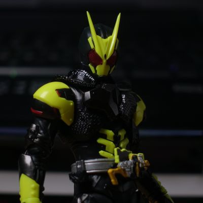 S.H.Figuarts 剧场版 假面骑士 令和 第一世代 假面骑士零零一