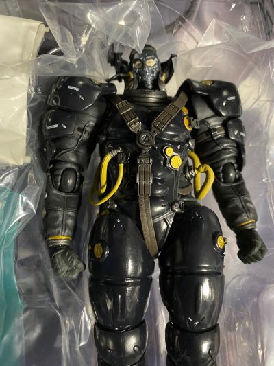 figma#EX-044b 小岛工作室 Ludens 黑色版
