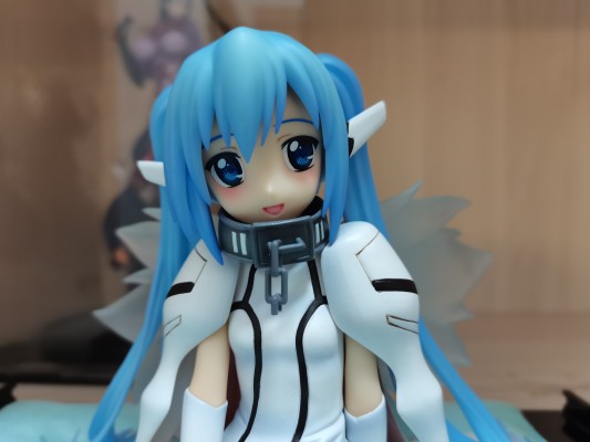 4-Leaves 天降之物f 尼姆芙