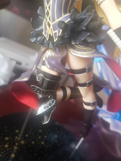 百花繚乱 	夏尔·戴·达尔坦尼雅