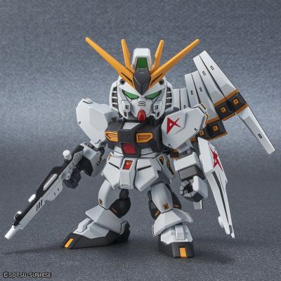SD高达 EX-Standard 机动战士高达 逆袭的夏亚 RX-93 ν高达