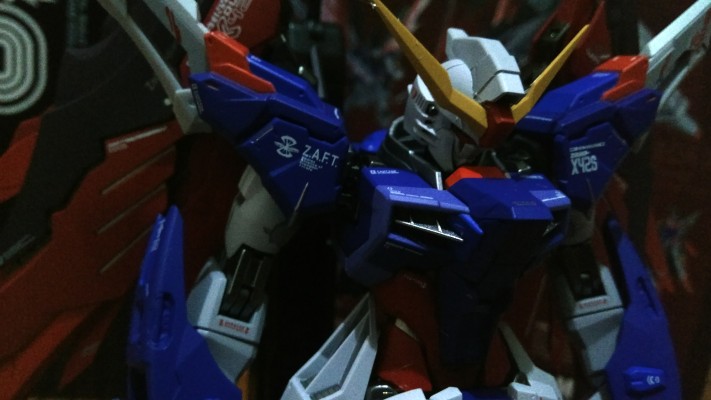METAL BUILD 机动战士高达SEED DESTINY ZGMF-X42S 命运高达 SOUL RED Ver.