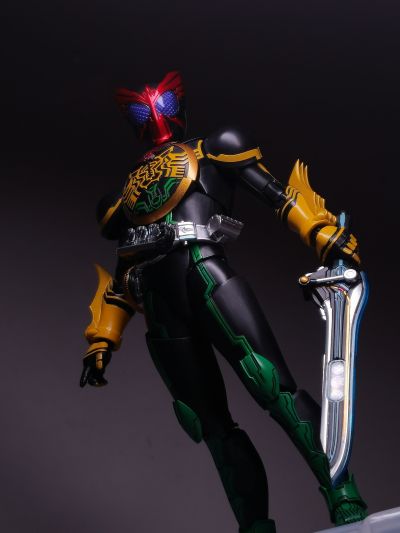 S.H.Figuarts(真骨雕制法) 假面骑士欧兹 假面骑士欧兹 狮虎豹联组