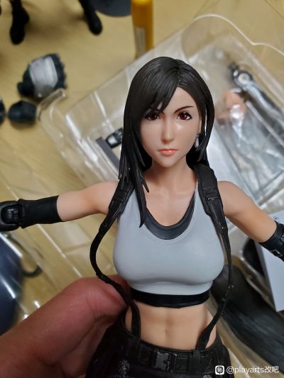 PlayArts改  最终幻想7 重制版 蒂法・洛克哈特