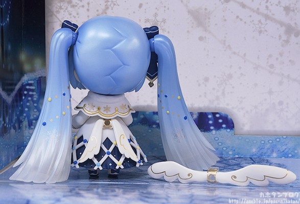 粘土人#1539 VOCALOID 初音未来 雪未来 Glowing Snow