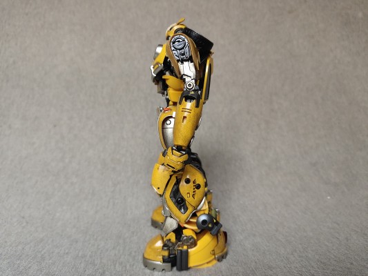 变形金刚 MPM-7 バンブルビー[takaraTomy]