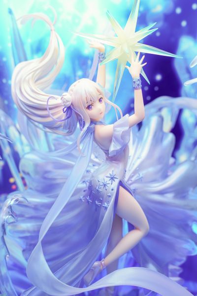 水晶礼服展示盒到啦