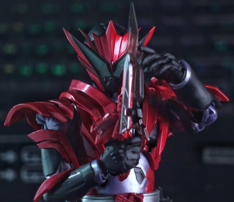 S.H.Figuarts 假面骑士零一 假面骑士迅 激燃雄鹰