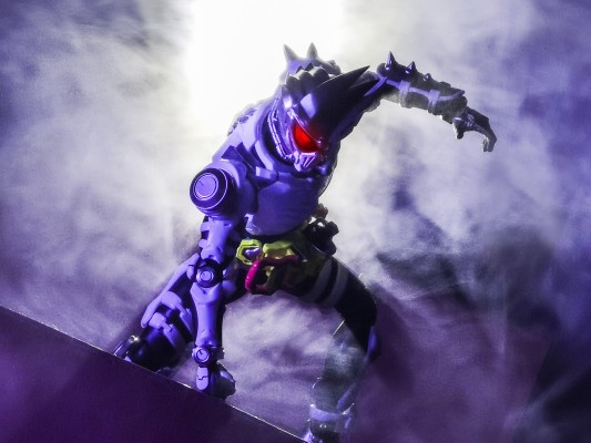 S.H.Figuarts 假面骑士：艾克赛德 假面骑士幻梦 丧尸玩家 等级10/LV.X