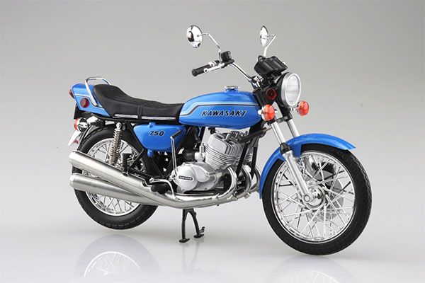 1/12 完成品摩托车 川崎 750SS MACH IV (欧洲样式) 糖果蓝