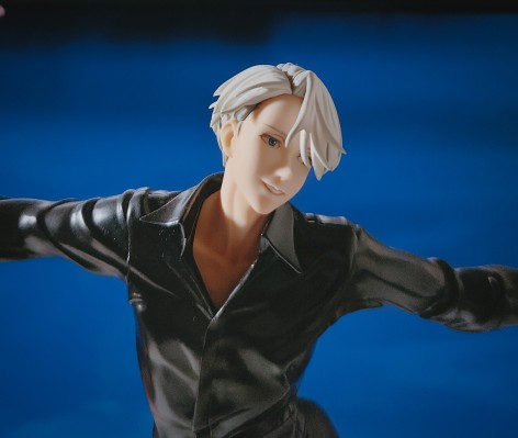 ARTFX J 冰上的尤里 维克托