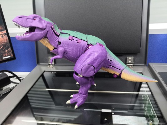 变形金刚 王国 KD-01 金刚王