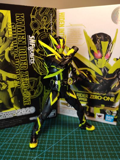 S.H.Figuarts 假面骑士零一 假面骑士零一 闪耀飞蝗