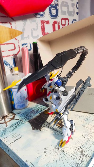 HG 1/144 巴巴托斯高达天狼座帝王形态