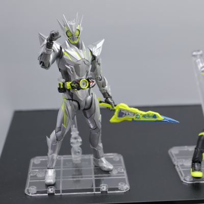 S.H.Figuarts  假面骑士零一 金属簇飞蝗
