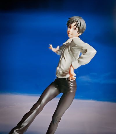 ARTFX J 冰上的尤里 维克托