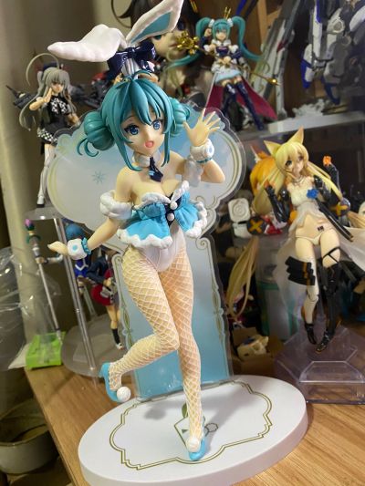 BiCuteBunnies  初音未来 白色兔女郎