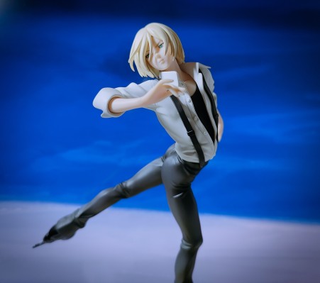 ARTFX J 冰上的尤里 维克托