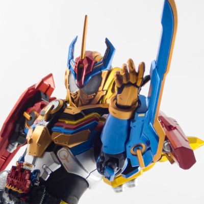 S.H.Figuarts 创骑 新世界 假面骑士格里斯 假面骑士格里斯 完美王国形态