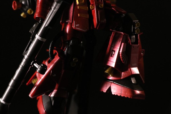 HG 1/144 机动战士高达 雷霆宙域 MS-06R 精神力扎古（高达雷霆宙域 Ver.）