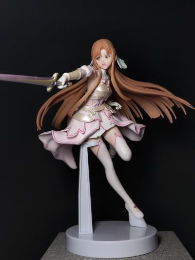 Espresto 	刀剑神域Alicization War of Underworld 创世神史提西亚 亚丝娜