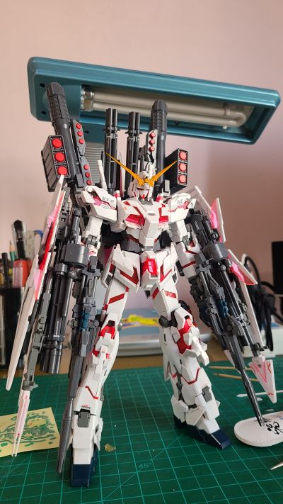 MG 机动战士高达UC RX-0 全装甲独角兽高达 Red Psycoframe ver. 